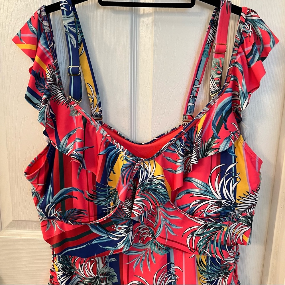XOXO One Piece Swimsuit Coral Pink Stripe w/Palms Sz 2X - Picture 4 of 12